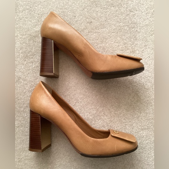 Tory Burch camel tan leather pump - Picture 2 of 5